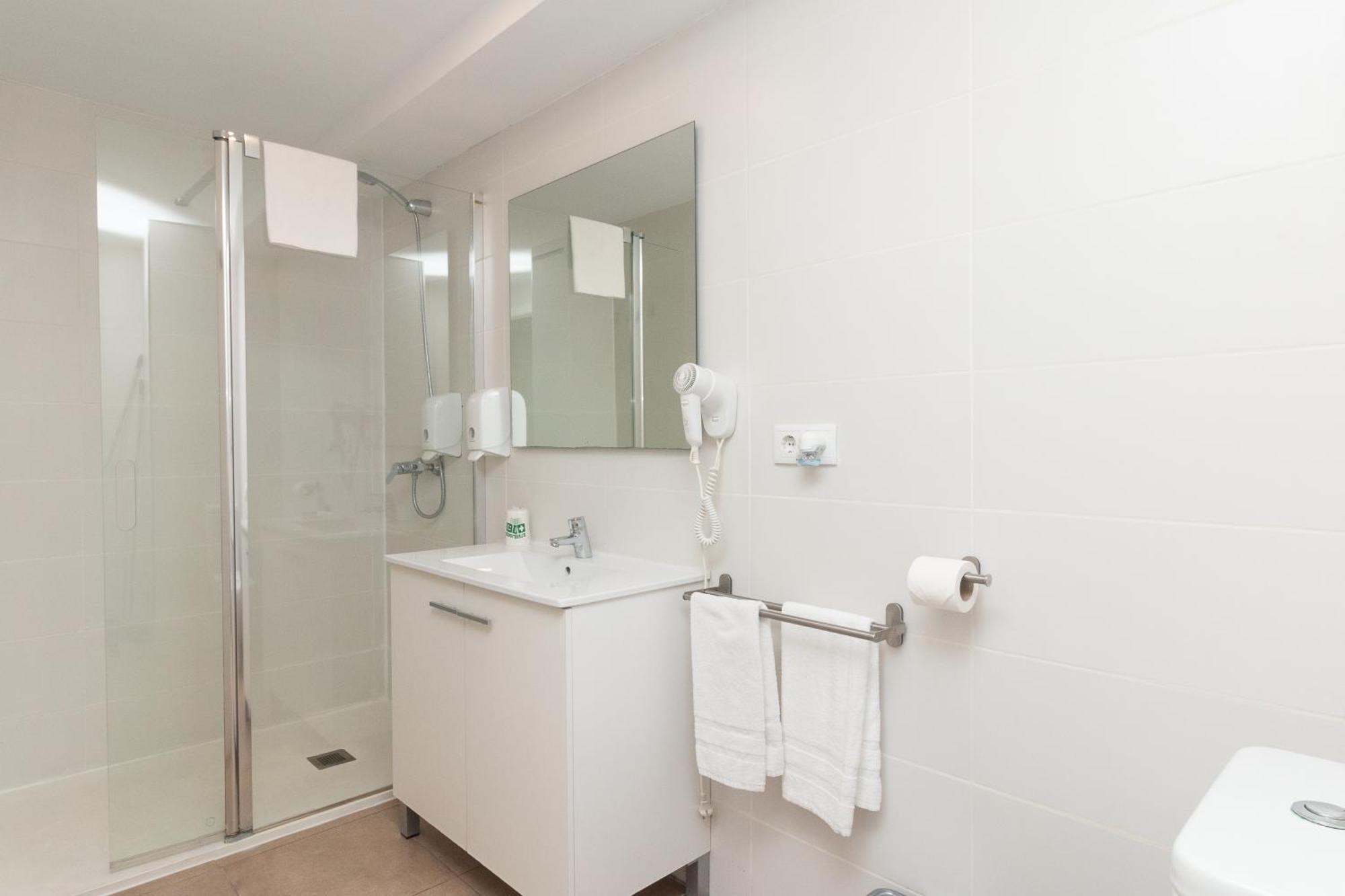 Bet Apartments - Abastos Валенсія Екстер'єр фото